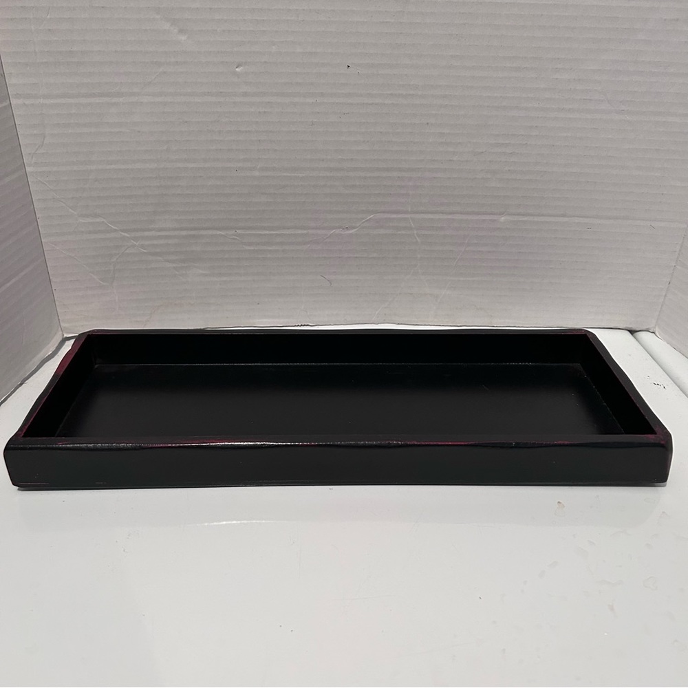 Shallow wood tray (15” x 5-3/4” x 1-1/4”)